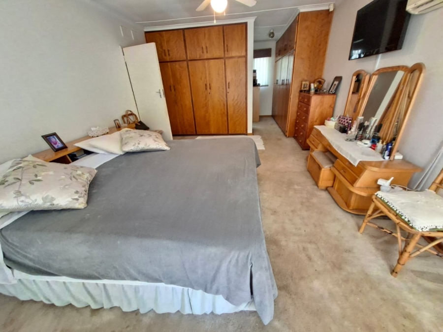 6 Bedroom Property for Sale in Heuwelsig Free State